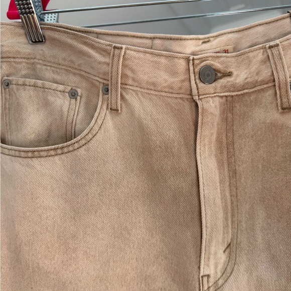 Levi's Women's High-Rise Cinch Waist Barrel Jeans in Light Beige 31x31 BNWT - Picture 10 of 16